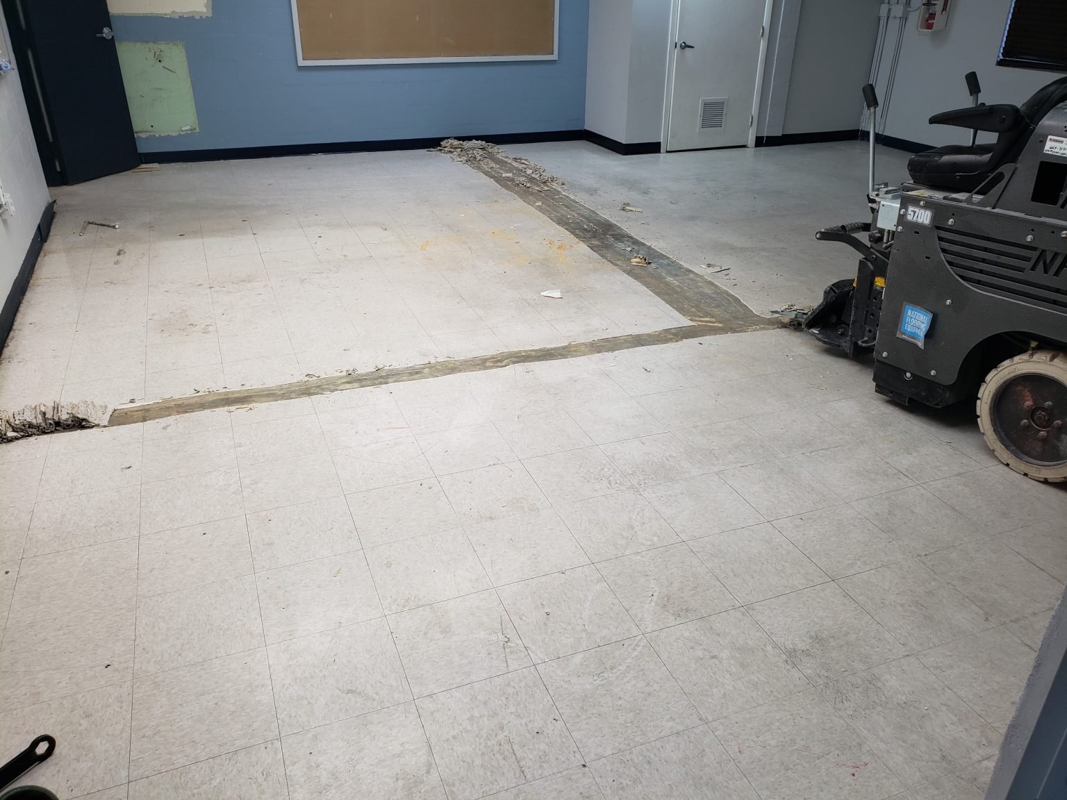 Vinyl Flooring Removal South Florida Vinyl Removal JBL Flooring