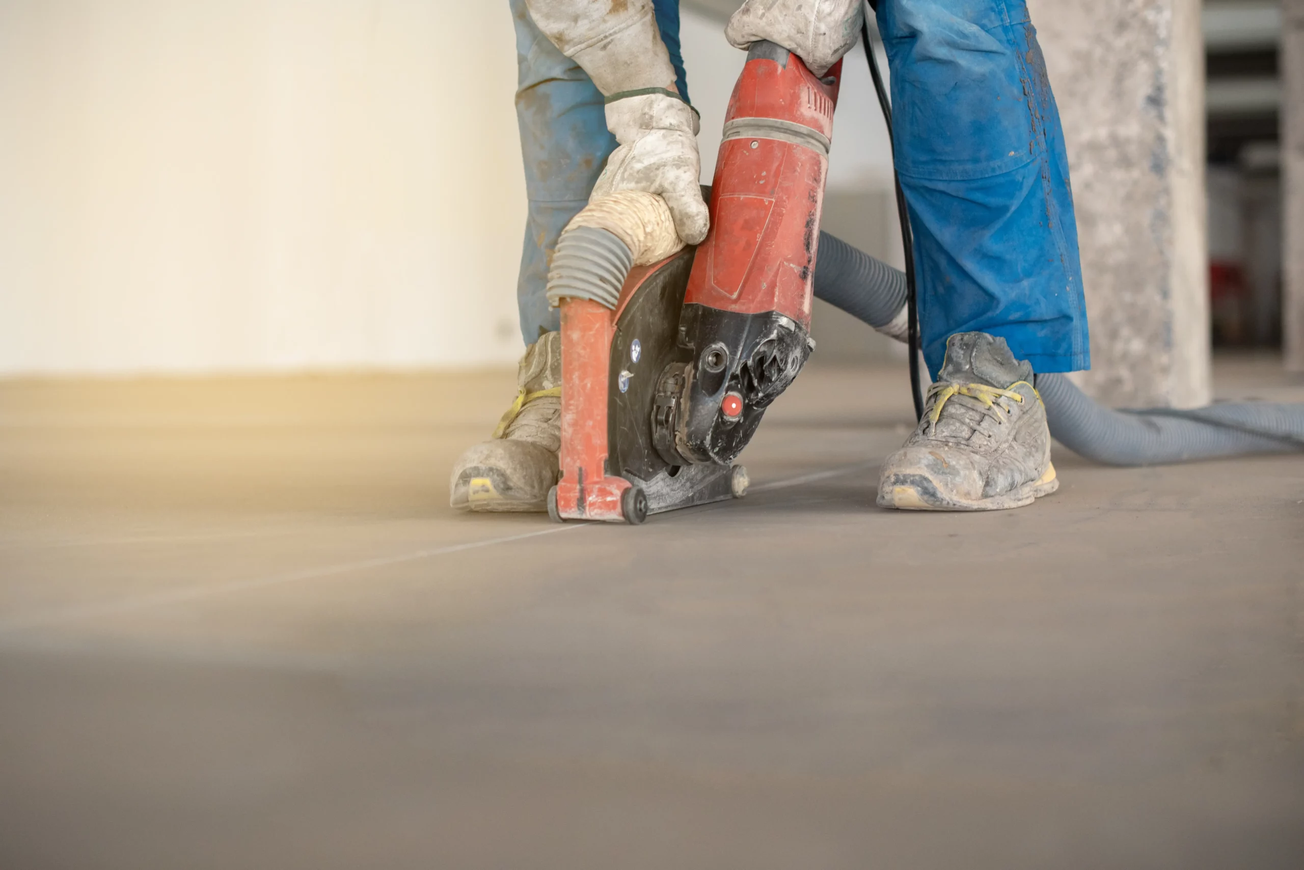 Why Pompano Beach Homeowners Choose Professional Floor Removal